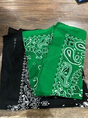 Green and Black Paisley Bandanas - Set of 2 new without tag